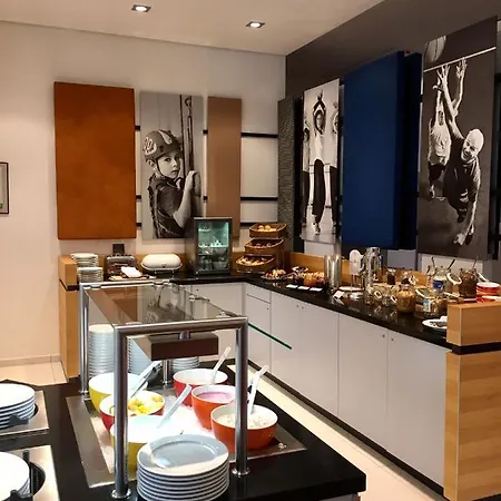 Lindner Frankfurt Sportpark, Part Of Jdv By Hyatt Отель